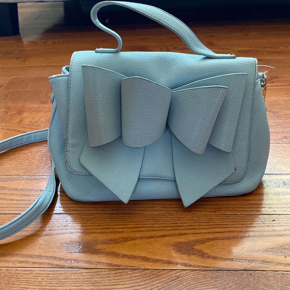 Dream Control New York bow crossbody bag grey.